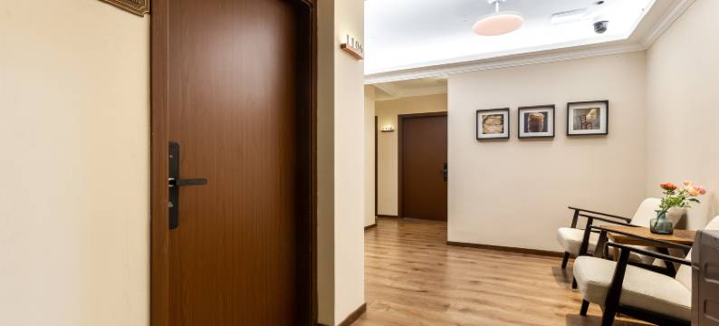 八百庭公寓(重庆解放碑步行街店)图片