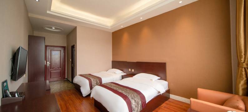 弥勒月云阁酒店(弥勒湖泉店)图片