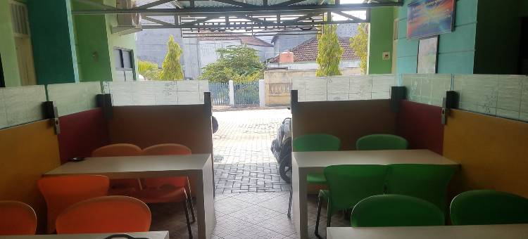 岑拉塔西伊斯兰家庭旅馆(Cendrawasih Syariah Homestay)图片