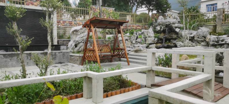 怡仁阁民宿(庐山西海店)图片