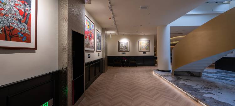 探啾酒店(张公桥美食街乐山大佛景区店)图片
