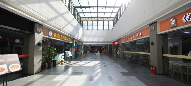 青云酒店(郑州经开中心广场店)图片