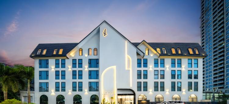 北海及酒店(北海银滩景区侨港风情街店)图片