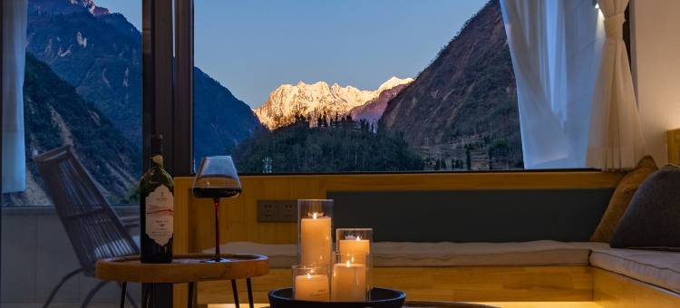 海螺沟鸾喜·隐山· Forest Mountain Lodge·雪山观景温泉度假酒店图片