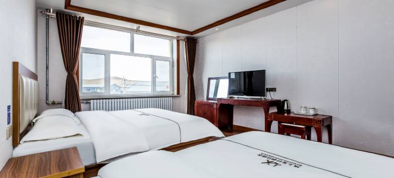 乌兰布统龙行假日酒店(克什克腾旗乌兰布统草原景区店)图片