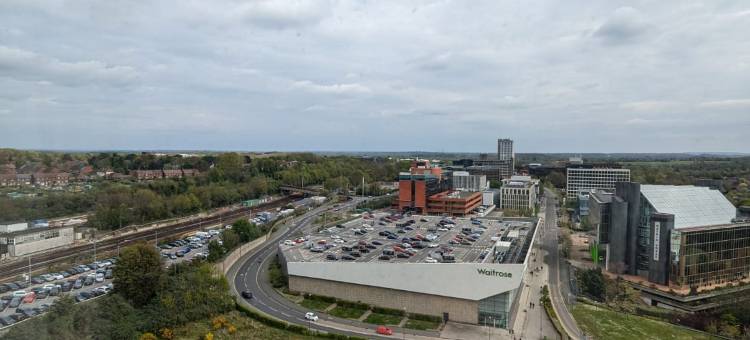 Viridian Apartments in Basingstoke Serviced Apartments - Skyline Plaza图片