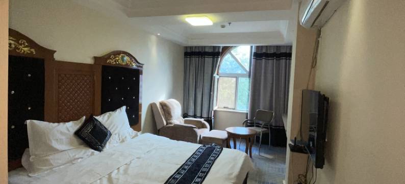 驼固骑大酒店(自治区维吾尔医院店)图片