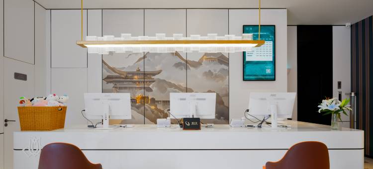 白玉兰酒店(大连高新万达广场店)图片