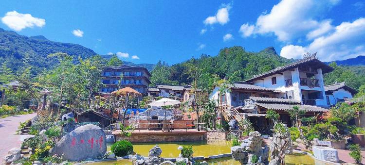 佛坪山居图片