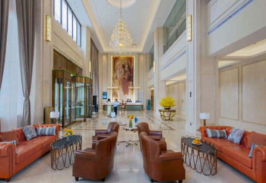 Vienna International Hotel (Tangyin Shangyi Square) Hotel Overview