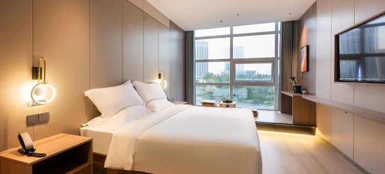 途客轻居酒店(烟台万达广场福海路店)图片