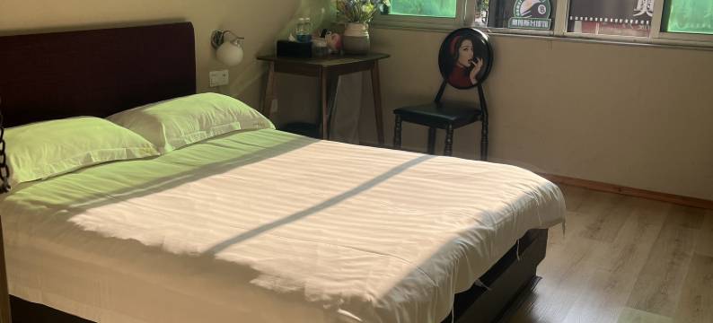 四季阳光主题客栈(三明麒麟山公园店)图片