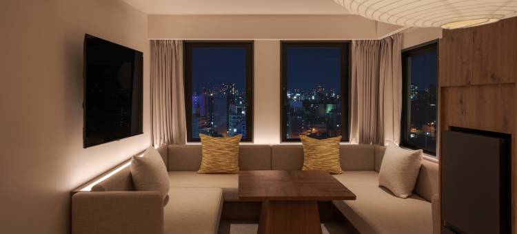 the b osaka-shinsekai(the b osaka-shinsekai)图片