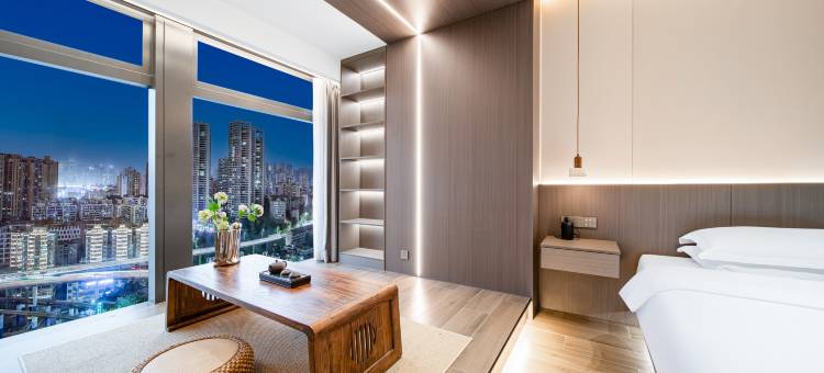 华菲云端江景酒店(重庆观音桥北滨一路店)图片