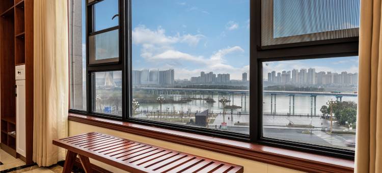 南充铭山酒店(王府井店)图片