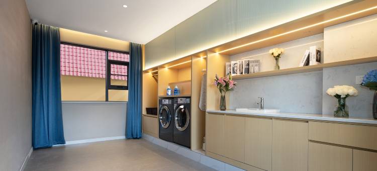 白玉兰酒店(西双版纳景洪泼水广场曼听路店)图片