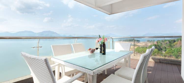 山湖间度假酒店(黄山太平湖店)图片