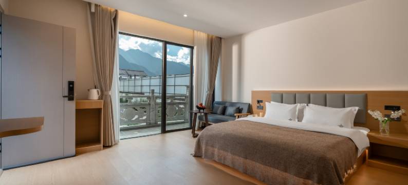 大理风悦山行酒店(大理古城店)图片