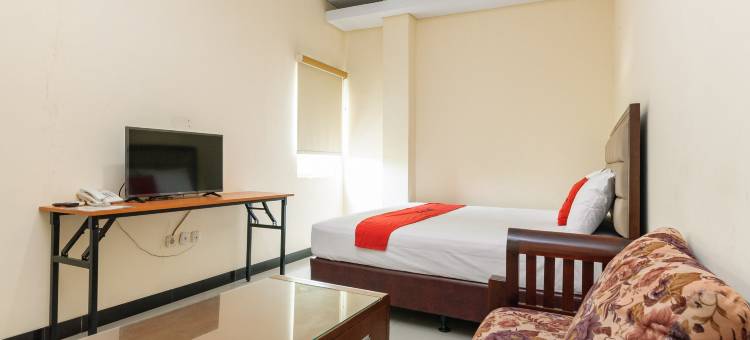 红门PLUS酒店-雅加达加兰佩穆达(RedDoorz Plus @ Jalan Pemuda Jakarta)图片