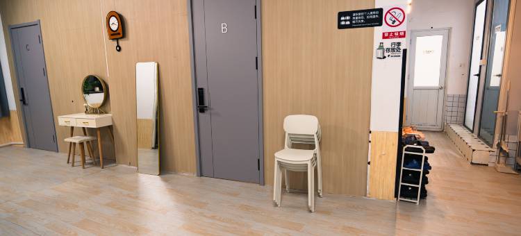 悠米青年旅舍(青岛火车北站店)图片