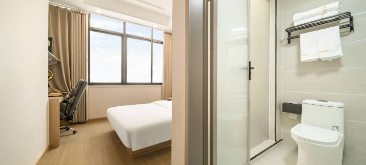 云悦酒店(新蔡水韵天街店)图片