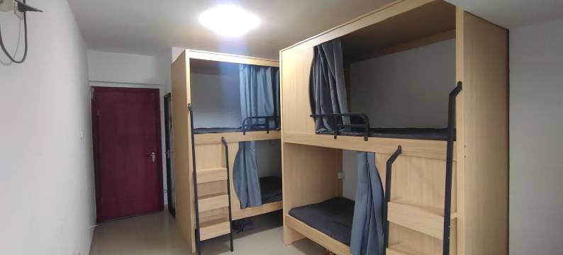 初见青年公寓图片