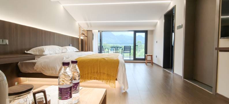 山河・逸居观景休闲民宿 (九华山大愿文化园店)图片