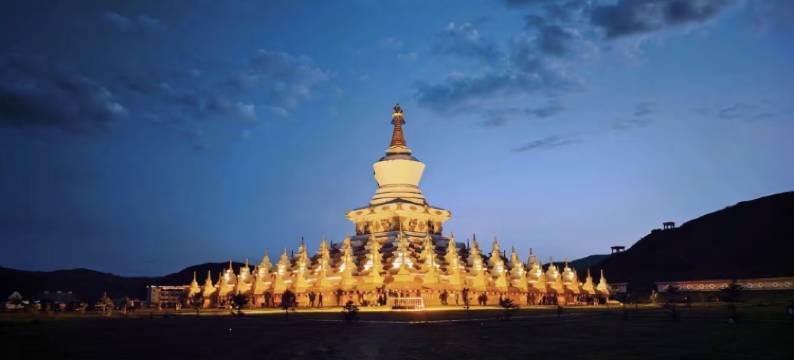 稻城九五大酒店图片