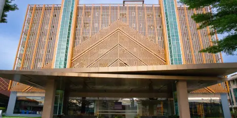 斯里瓦里素萬那普機場飯店