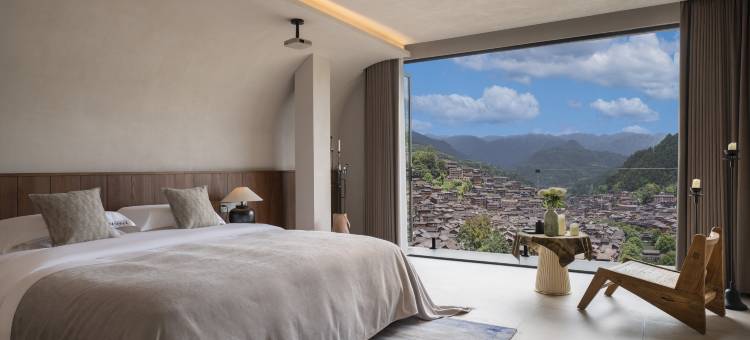 鸾喜·云舍人文酒店(西江千户苗寨观景台店)图片