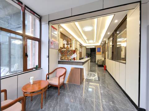 极巅驿舍富氧酒店(珠峰小镇店)图片