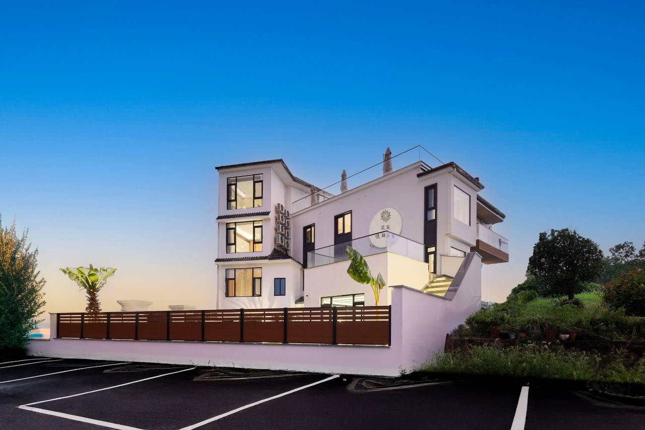 花筑·悦邸民宿(桐庐OMG心跳乐园店)图片