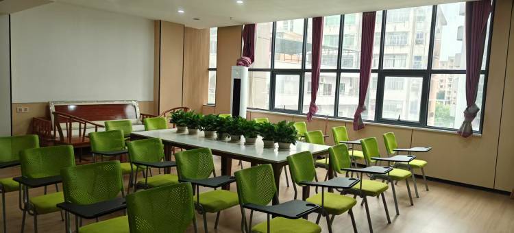 路客未来酒店(吉安人民广场店)图片