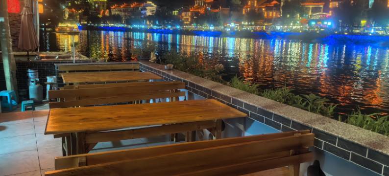 临江楼江景美宿(镇远古城祝圣桥店)图片