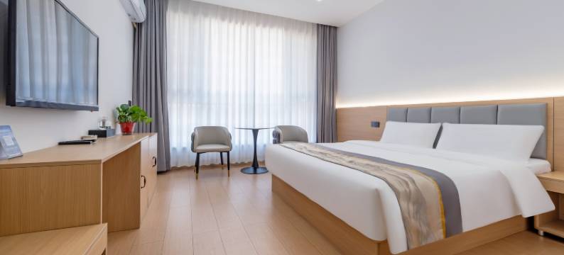 邦迪假日酒店(承德鼎盛王朝康熙大典演出店)图片