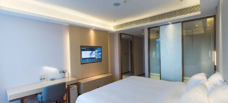 潮漫酒店(厦门中山路步行街镇海路地铁站店)图片