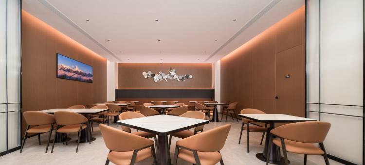 乐桔东方酒店(开封杞县文化广场店)图片