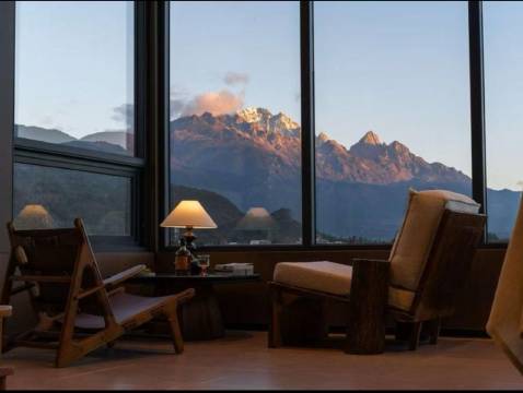 安束·Ans丨日照金山·与你共赴山海之约·雪山观景度假庭院图片