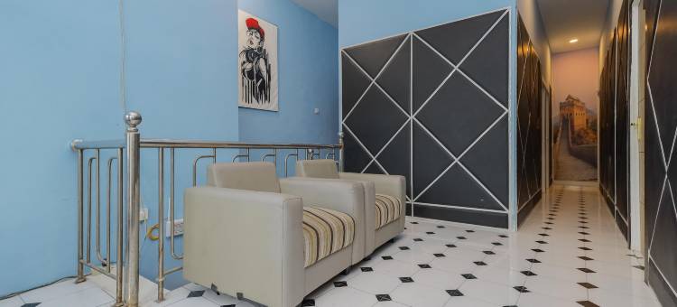 RedDoorz near Mayapada Hospital Surabaya图片