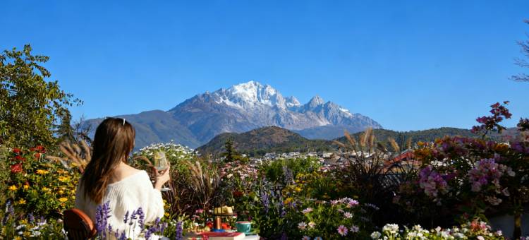 一生有你丨CafeCoco雪山胜景屋顶咖·啡设计师民宿(古城大水车店)图片