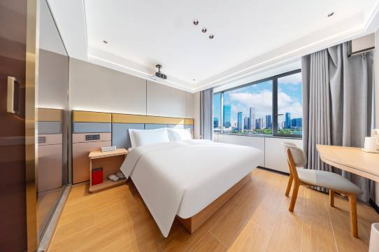 季雅美宿(中大肿瘤医院区庄地铁站店)