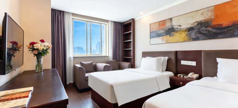 格林阳光假日酒店(南昌八一广场一附院店)图片