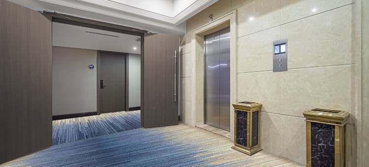 泊霖大酒店(汉寿万达广场店)图片