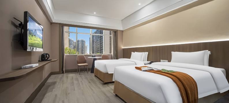 泊霖大酒店(汉寿万达广场店)图片