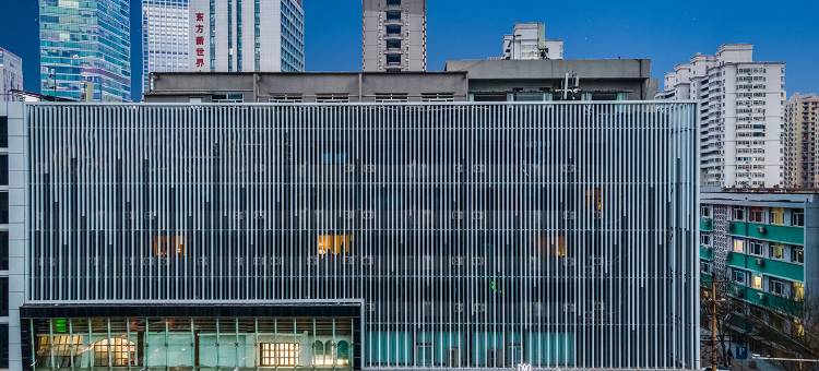 白玉兰酒店(石家庄勒泰中心平安大街地铁站店)图片