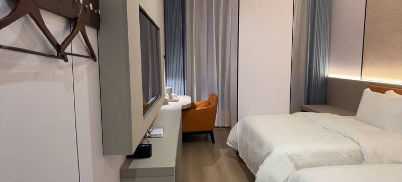 石棉柏雅智能酒店图片