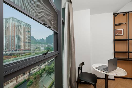丽呈潮控酒店(河池金城江站白马步行街店)图片