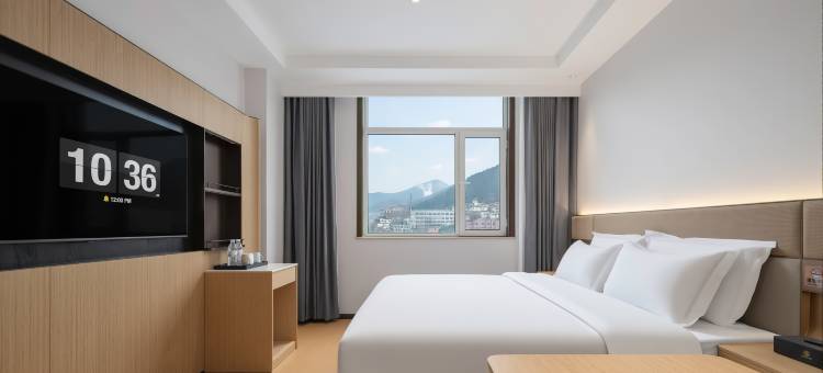 泉都好·泉礼酒店(山东财经大学燕山立交地铁站店)图片