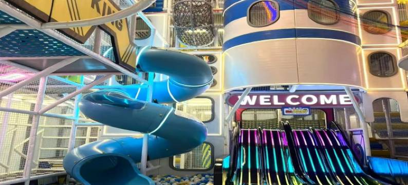 潮漫酒店(鞍山万象汇火车站店)图片