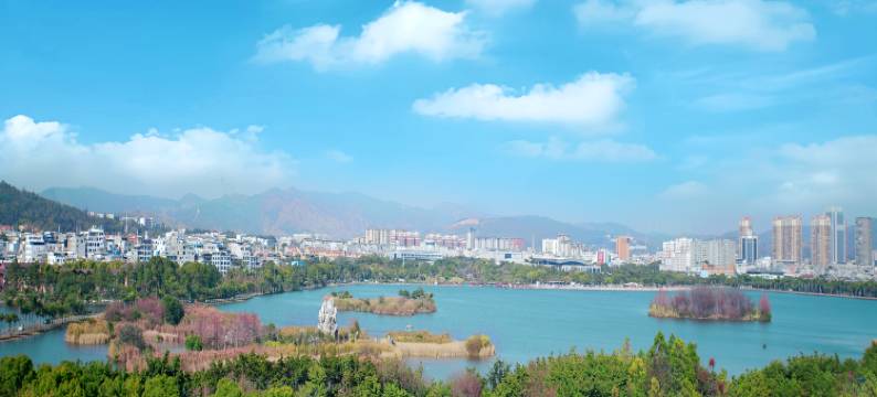弥勒湖梦湾・智能轻奢美宿(湖泉生态园店)图片